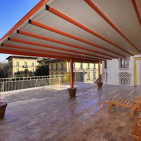 Attico Incerpi, Terrazza Sui Tetti Di Montecatini Terme Apartment ภายนอก รูปภาพ